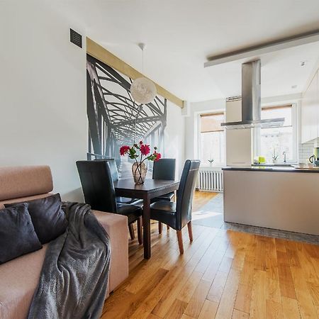 Dworzec Centralny P&O Serviced Apartments Varşovia Exterior foto