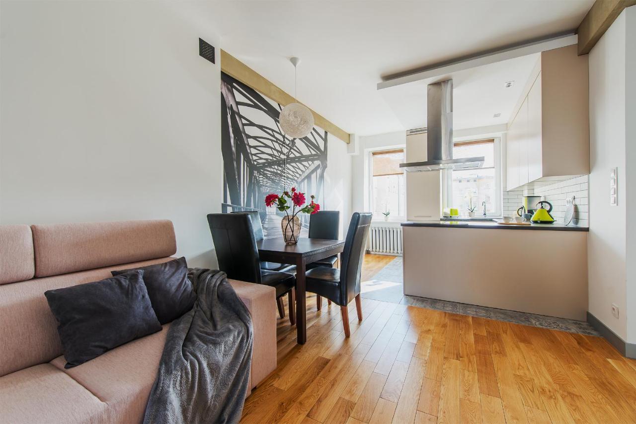 Dworzec Centralny P&O Serviced Apartments Varşovia Exterior foto